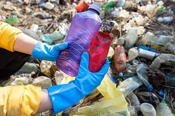 website/HomePage/sustainability-pesticide-disposal-img.webp